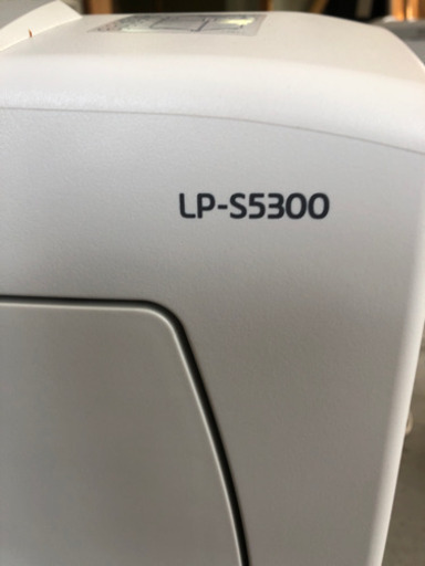 カラーレーザープリンター　EPSON lp-s5300
