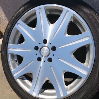 値下げしました。タイヤ、アルミホイール 19インチ ８Ｊ オフセット＋３８  PCD 114.3  5穴