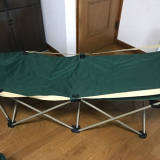 折りたたみキャンプベッド(野外未使用)