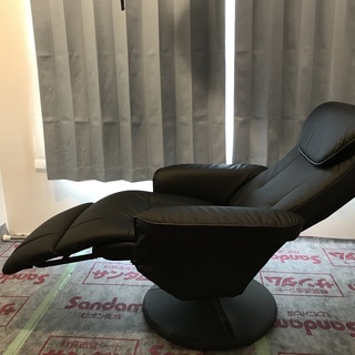 展示品 140度リクライニング レバー式ハイバックパーソナルチェア PUブラック 展示品 140度リクライニング レバー式ハイバックパーソナル