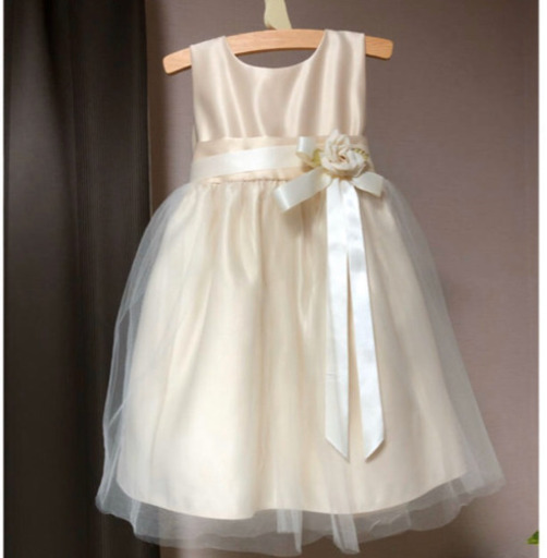 アメリカブランド Sweet Kids ドレス 90 オフホワイト Sue 流山おおたかの森のキッズ用品 子供 服 の中古あげます 譲ります ジモティーで不用品の処分