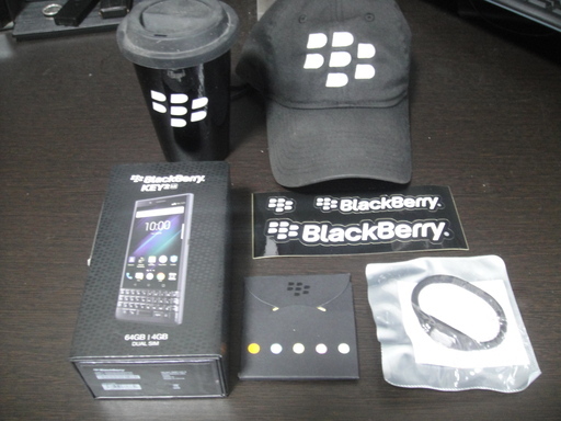 BlackBerry KEY2 LE　ノベルティ付き