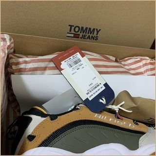 ヘリテージスニーカー　TOMMY HILFIGER 26.0cm...