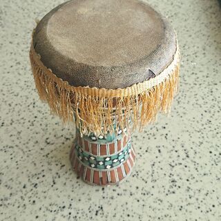 楽器　ドラム　（アフリカ）