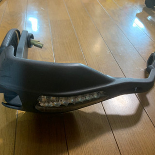 DUCATI (ドゥカティ)ハイパーモタード1100S純正ナックルガード右