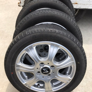 未使用 スパイクタイヤ 205/55R16 (195/65R15互換サイズ) 4本セット 