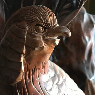 めちゃくちゃ大きい木の彫刻