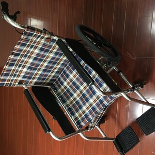 車椅子（ 松永製作所、介助式、耐荷重100kg）