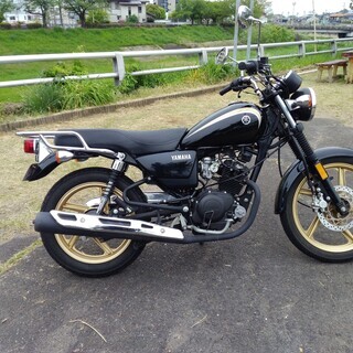 新型コロナ対策・通勤に‼ ヤマハYB125SP 走行距離6000キロ台 ブラック