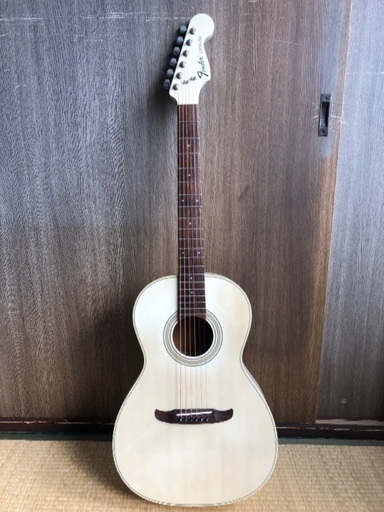 美品　Fender CATALINA   （値下げしました　7,000円➡6,000円）