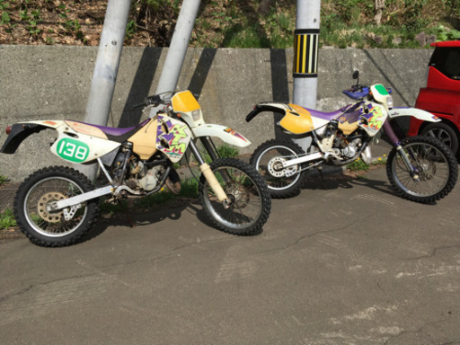 KTM125 89年式と、同型の部品取車付 KTM125 89年式と、同型の部品取車付