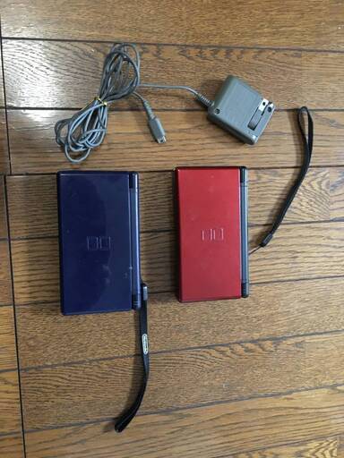 超お得！　実働品　Nintendo 任天堂DS　2個セット