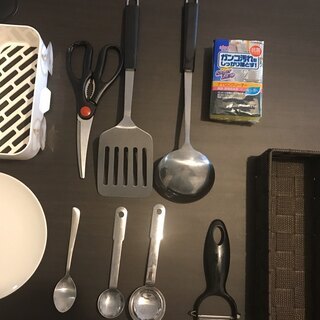 【中古】キッチン用品　食器　寄せ集め　調理器具　一式　生活用品