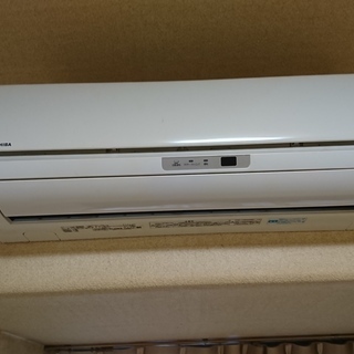 エアコン３台、下駄箱、屋外倉庫　まとめて引き取っていただける方限定で！