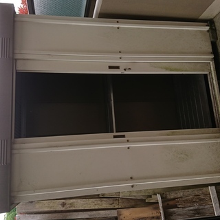 エアコン３台、下駄箱、屋外倉庫　まとめて引き取っていただける方限定で！