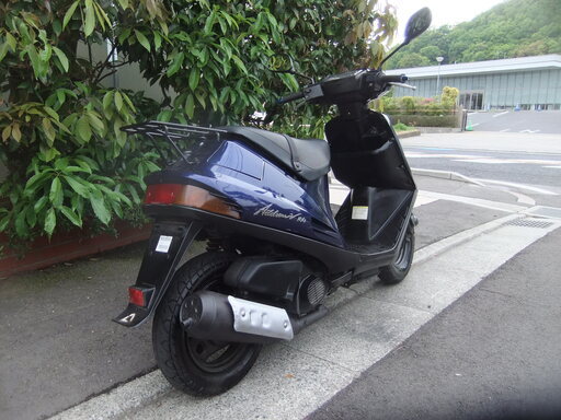 スズキ アドレスV100 実動美車 タイヤ前後バリ山 バッテリー新品、駆動