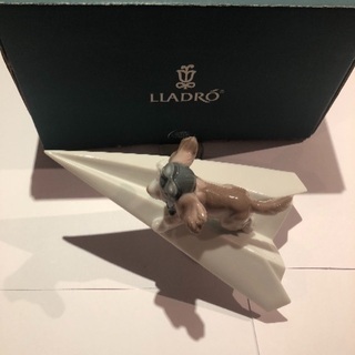 高級磁器LLADRO 箱付き未使用子犬モチーフの美品　愛犬家の方...