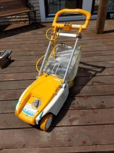 RYOBI（リョービ）芝刈り機　LM-2300