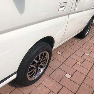 【値下げ】215/60R17  6穴　ハイエース.キャラバンに　タイヤ、アルミ セット