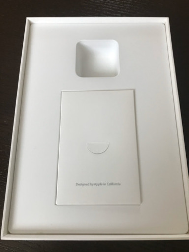 iPad Air 2 16GB シルバー画面割れなし キーボード付 取引中