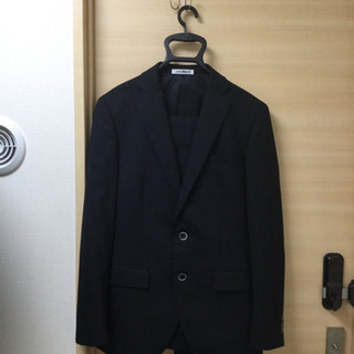 【ただいま値下げ中！】AOKI 春夏秋スーツ・黒色・y5