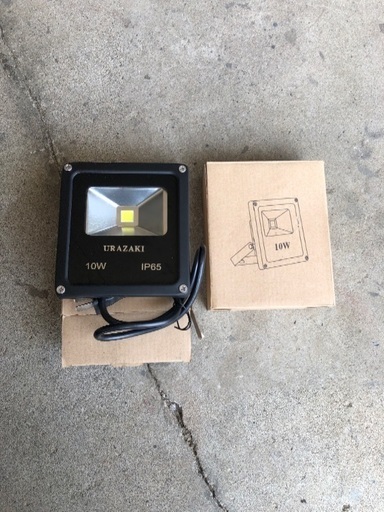 2個セット　薄型　LED投光器 ライト作業灯　100v 10w