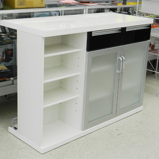 【最終価格】ニトリ　ホワイトカウンターテーブル 収納棚付き 135cm ニトリ バーカウンター テーブル 収納 ホワイト