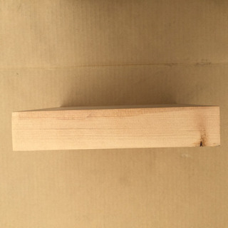 檜（ヒノキ）のまな板（234×234×44）