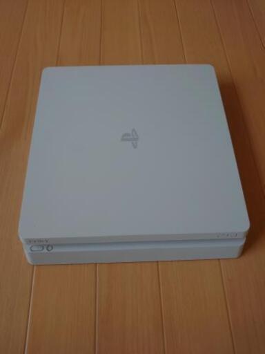 PlayStation®4 グレイシャーホワイト 500GB CUH-2100A中古品