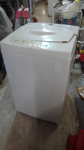 格安中古　短期稼働　全自動洗濯機。４，２kg,東芝　ＡＷ－４２Ｎ　グレー　予約・ドライコース付き　１００ｖ３３０ｗ、ｗ ５６ｄ５４ｈ９２ｃｍ　使用感少。
