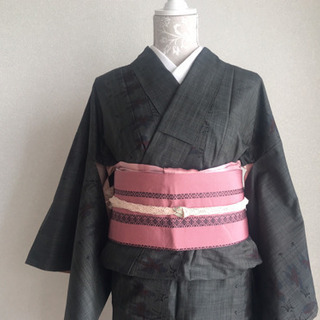 上品なオトナに似合う大島紬。正絹、美品。 上品なオトナに似合う大島紬。正絹、美品。