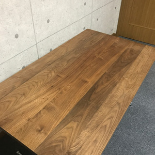 カフェテーブル　ウォールナット天板