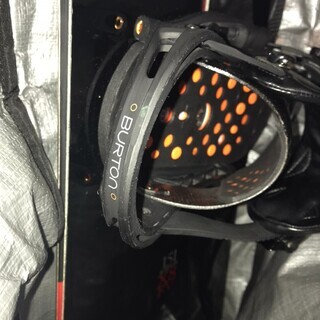 美品 スノーボード バートンセット 151cm X8FV ビンディングバートン ブーツupperzone 25cm　ガリウムワックスセット ケース付 です。