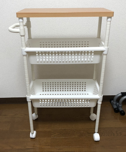 キッチンワゴン 天板つき スリム 22cm アイリスオーヤマ 先月3000円新品購入 西新宿 西新宿太郎 西新宿の収納家具 食器棚 キッチン 収納 の中古あげます 譲ります ジモティーで不用品の処分
