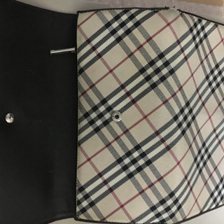 バーバリー長財布