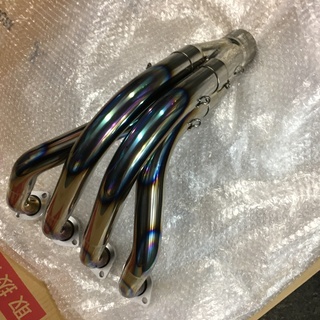 ほぼ新品　激安　ストライカー　STRIKER STREET CONCEPT  Z900RS用マフラー　フルエキゾーストマフラー　フルエキ　チタンヒートカラー　KAWASAKI カワサキ