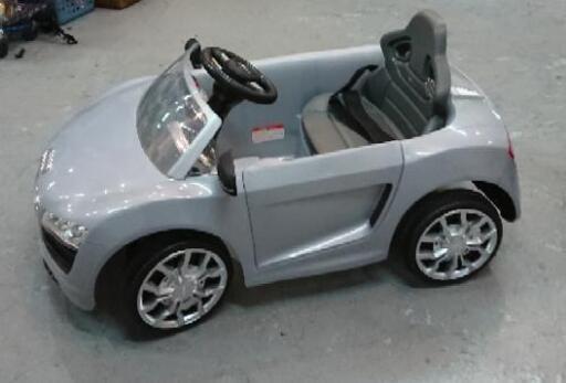 「新品」アウディR8 スパイダー スタイル 12V電動キッズカー 新品」アウディR8 スパイダー スタイル 12V電動キッズカー