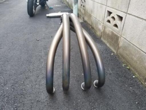 ゼファー1100 マフラー エキパイ