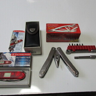 ★VICTORINOX　SwissTool＆ALTIMETER