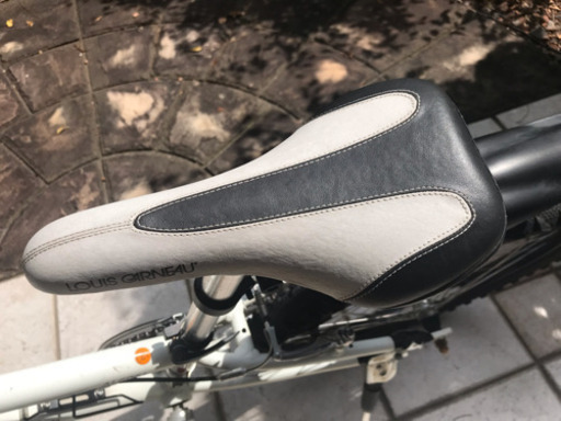 匿名配送】LOUIS GARNEAU ルイガノ 自転車 ホワイト 18インチ 匿名配送】LOUIS GARNEAU ルイガノ 自転車 ホワイト 18インチ