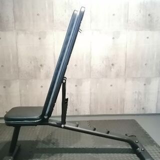 フラットインクラインベンチ