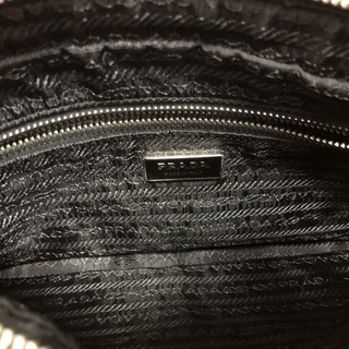 プラダ　ショルダーバッグ　黒　PRADA　ナイロン　NERO BT0429 ITALY ギャランティー付