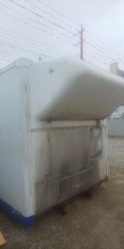 横扉付き】【お買得品】保冷コンテナ 長さ約606cm×幅228cm×高さ240cm