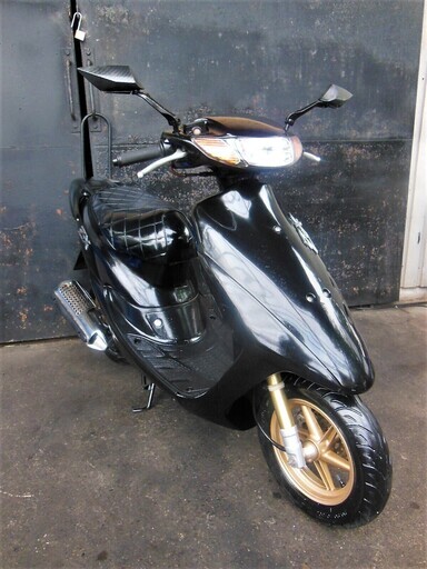 希少HONDA ＤＩＯＺＸ規制前 カスタム　エナメルシート　ゴールドサス　ホイール バッテリータイヤ一部カウル等新品交換 軽整備してあり ハイパワーの規制前モデル　すぐ乗り出し可能