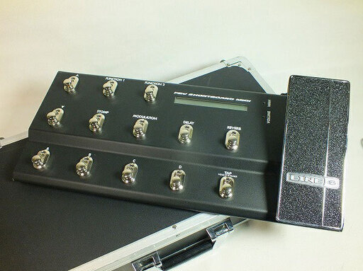 【苫小牧バナナ】LINE6/ライン6 ギター用 エフェクター フットコントローラー FBV SHORTBOARD MKII ハードケース付き 状態良好♪