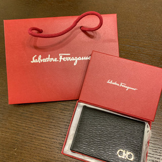 フェラガモ　名刺入れ