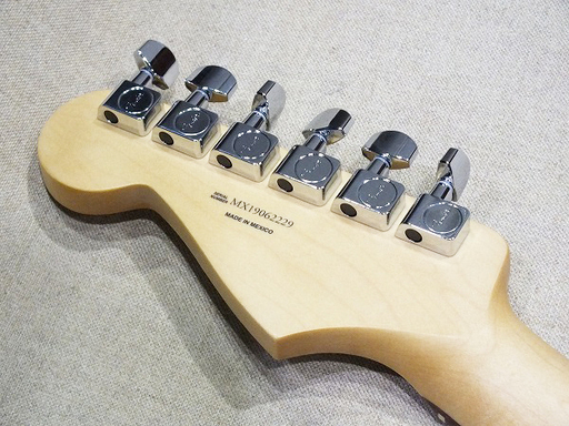 苫小牧バナナ】新品同様 Fender Mexico Player Series Stratocaster 