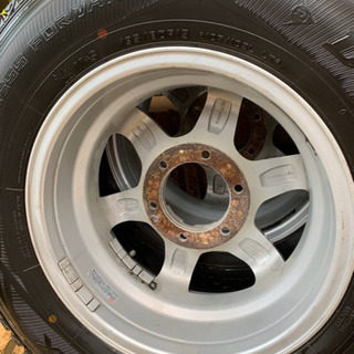 タイヤホイールセット　ハイエース　15インチ
