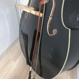 ジャンク 黒色コントラバス