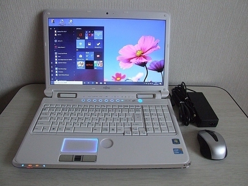 高速SSD240GB搭載　LIFEBOOK　AH700/5B　ノートパソコン　11